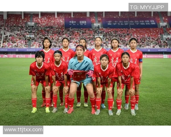 南京足球队引领最新足球团队协作榜单前十名分析与展望 南京足球队引领最新足球团队协作榜单前十名分析与展望